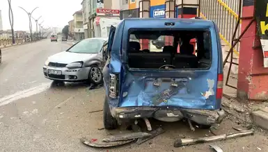 Gizli Buzlanma: Karaman'da Trafik Kazası!